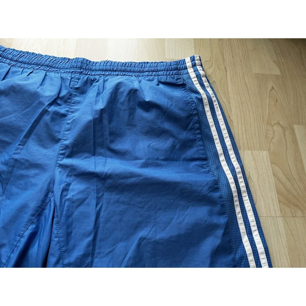 Adidas Mens Blue Striped Swim Trunks Size XL Drawstring Mesh Lined Pockets